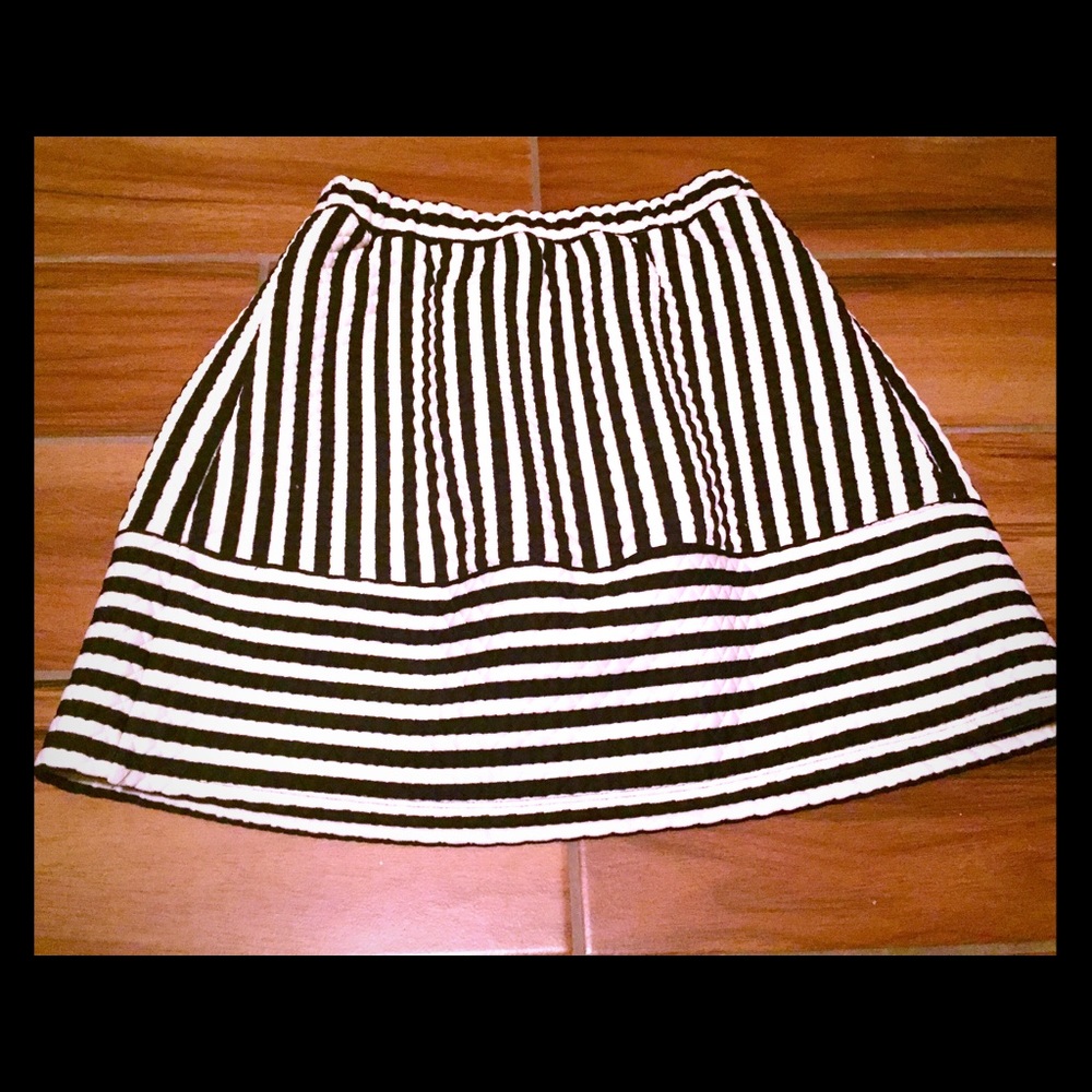 Xhiliration striped skirt.